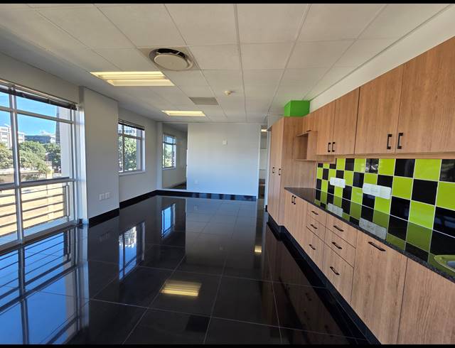 421M² OFFICE TO LET IN SANDTON CENTRAL